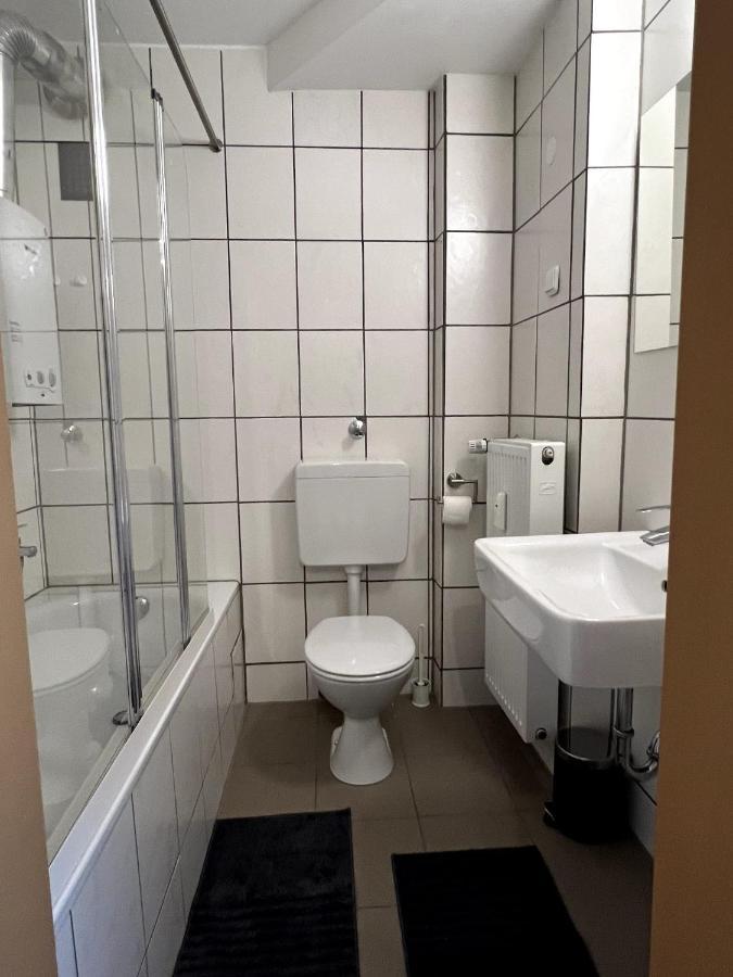 Cosy, Modern 1 Bedroom Apartment เมินเคงลัดบาค ภายนอก รูปภาพ